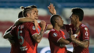 River y Colón se preparan para el cruce en Santiago