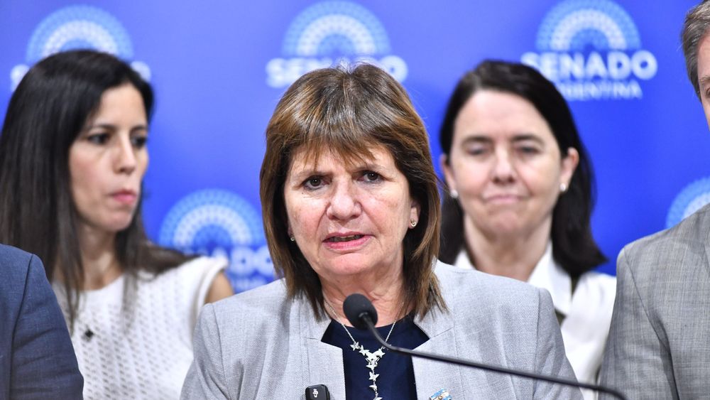 Bullrich dijo que Adorni tiene que presentar su declaración de bienes de forma inmediata Bullrich dijo que Adorni tiene que presentar su declaración de bienes de forma inmediata