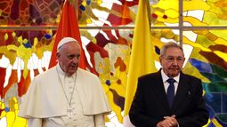 El papa Francisco se reunió con Fidel y Raúl Castro