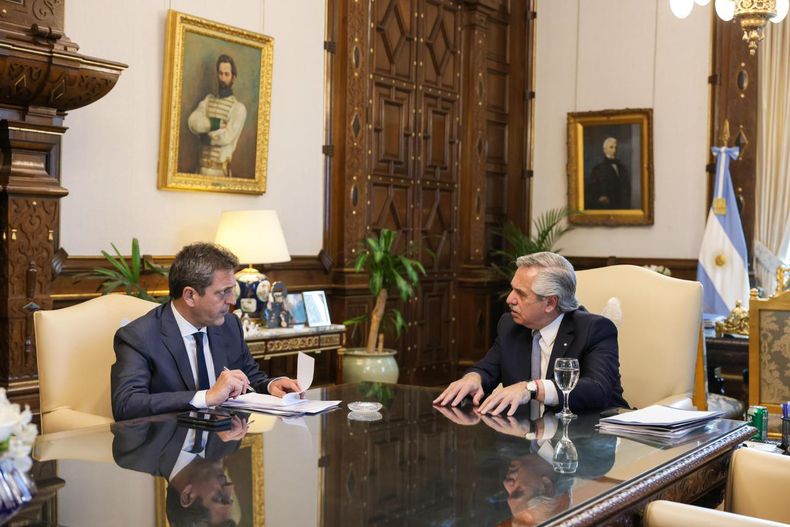 fernandez massa.jpg