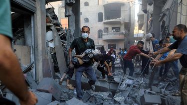 Israel bombardeó un distrito de Gaza y uno de los misiles alcanzó una iglesia