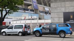 Allanaron el Monumental por la reventa de entradas para el superclásico
