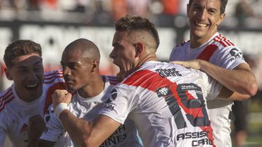 Un River más enfocado en la Libertadores no pudo ante Argentinos