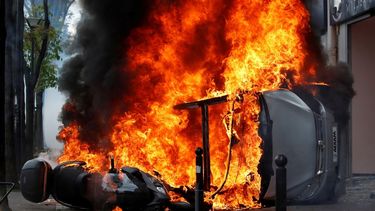 Día del Trabajador: violentos incidentes y feroz represión en París