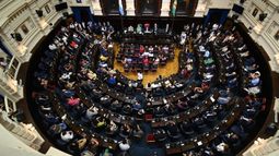 La Legislatura bonaerense aprobó el endeudamiento por USD 3.685 millones La Legislatura bonaerense aprobó el endeudamiento por USD 3.685 millones