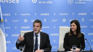 Massa anunció créditos para jubilados de hasta 400.000 pesos