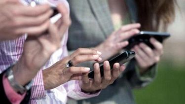 Eliminan aranceles a la importación de celulares y se espera una baja en los precios