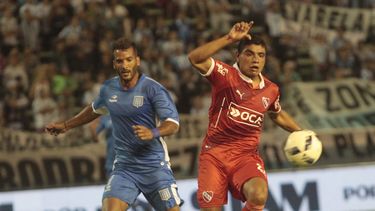 Racing, con suplentes, se quedó con el primer clásico del año