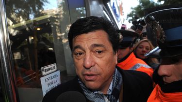 Procesaron a Passarella y otros ex dirigentes por reventa de entradas