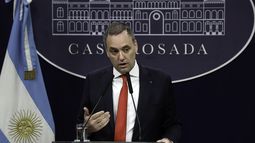 Pollicita rechazó el pedido de Pagano para detener de manera inmediata a Adorni Pollicita rechazó el pedido de Pagano para detener de manera inmediata a Adorni