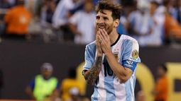 Messi y su padre, condenados a 21 meses de prisión por fraude fiscal