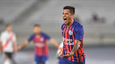 San Lorenzo derrotó a River en un partido clave por la Copa de la Liga