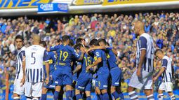 Boca venció a Talleres en su debut en la Superliga