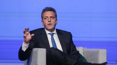 El Gobierno lanza un paquete de medidas: dólar, importaciones y agro