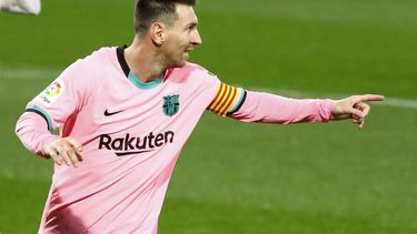 Messi volvió a ser figura en la victoria de Barcelona y rompió el récord de Pelé