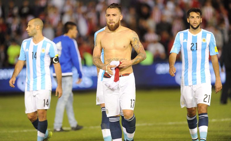 13-10-2015_asuncin-paraguay_disconformidad_en_los_jugadores.jpg