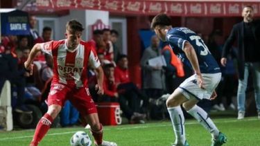 Con la mente en Boca, Racing empató con Unión en la Copa de la Liga