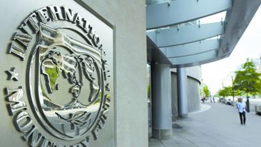 Argentina le pagará unos U$S 900 millones al FMI este jueves