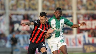 San Lorenzo empató y le dejó la cima del Torneo a Boca