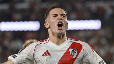 Mastantuono pasó la revisión médica y puso la firma con el Real Madrid