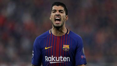 Luis Suárez y Arturo Vidal no tienen más lugar en Barcelona