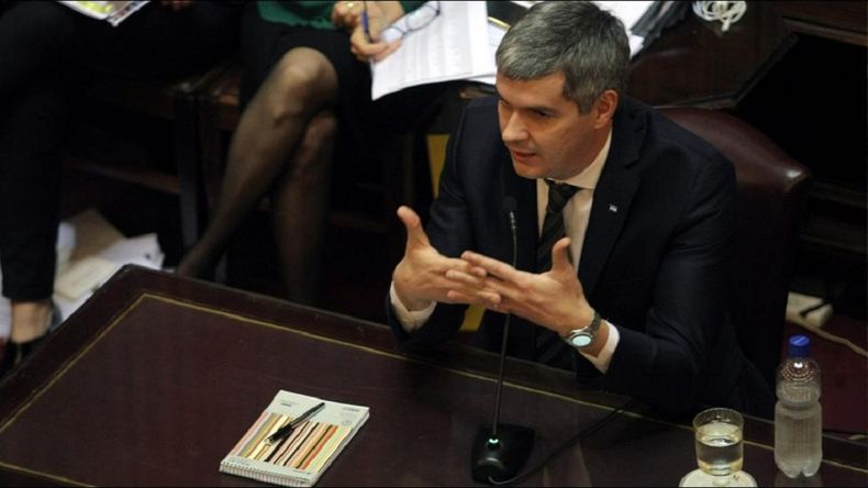 peña senado.jpg
