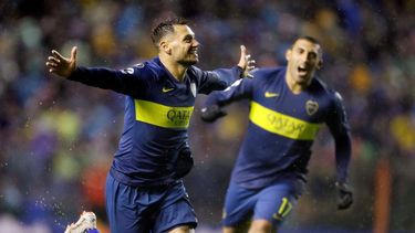 Boca venció a Libertad por la Libertadores y festejó bajo la lluvia