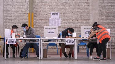 El escrutinio en Perú puede demorarse hasta tres semanas