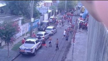 Graves incidentes en Talleres (RE) y Defensores de Belgrano