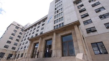 El Gobierno retiraría los pliegos de dos jueces por sus vínculos con la AFA El Gobierno retiraría los pliegos de dos jueces por sus vínculos con la AFA