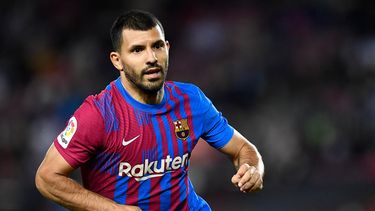 Sergio Agüero no podrá jugar por al menos tres meses