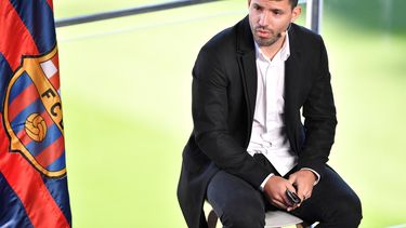 El Kun Agüero anunció su retiro del fútbol por su problema cardíaco