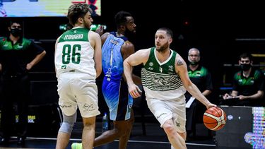 La Liga de Básquet fue suspendida tras detectar un brote de coronavirus