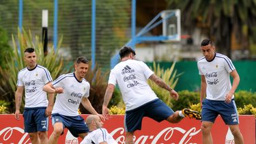 Con Messi a la cabeza, la Selección entrenó para enfrentar a Chile