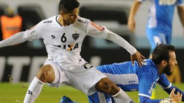 Racing no encontró los caminos y empató con Mineiro en Avellaneda