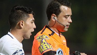 El árbitro Diego Ceballos pidió perdón y denunció amenazas de muerte