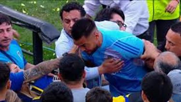 Boca sancionó a Romero por pelearse con un hincha tras el Superclásico