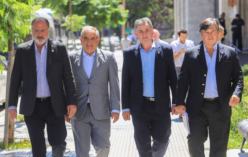 mesa de enlace.jpg