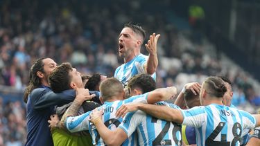 Racing golpeó rápido y le ganó el clásico a  Independiente en el Cilindro