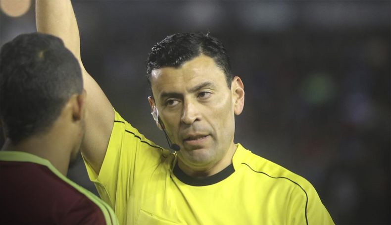 roberto tobar.jpg