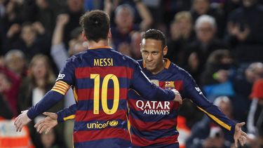 Messi celebró los 500 partidos en el Barcelona con un golazo