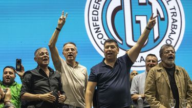 los gremios kirchneristas fueron desplazados del poder en la cgt