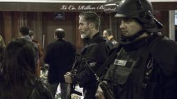 Interrogan a siete personas por los atentados en París