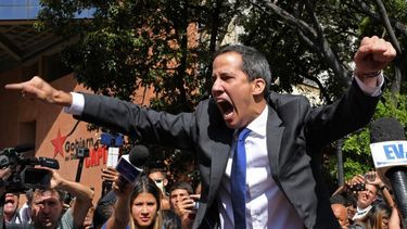 Tensión en Venezuela: Guaidó retomó el control del Parlamento