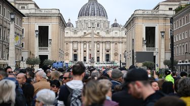 Unas 150.000 personas visitaron hasta la capilla ardiente del papa Francisco