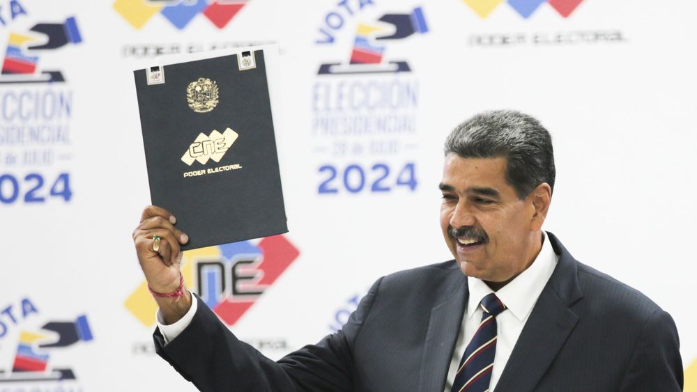 El Consejo Nacional Electoral proclamó a Maduro como presidente electo
