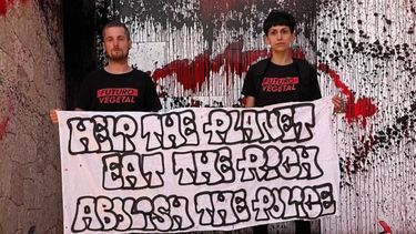 Activistas climáticos vandalizaron la casa de Messi en Ibiza