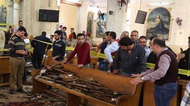 Egipto: al menos 45 muertos en dos atentados contra iglesias cristianas