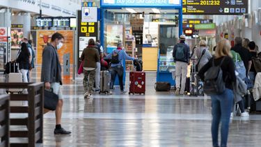 Reino Unido prohíbe los vuelos desde la Argentina