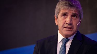 La recaudación de mayo creció 1,7% y cortó nueve meses de caída La recaudación de mayo creció 1,7% y cortó nueve meses de caída